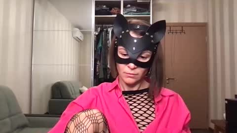 Snapshot of cleo_catra chatting on September 27, 3:10 pm cleo_catra online show from September 27, 3:10 pm