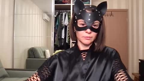 Snapshot of cleo_catra chatting on September 28, 5:22 pm cleo_catra online show from September 28, 5:22 pm