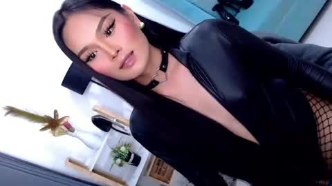 Cleo online show from June 17, 11:10 pm