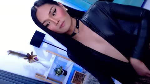 Cleo online show from July 5, 9:44 pm