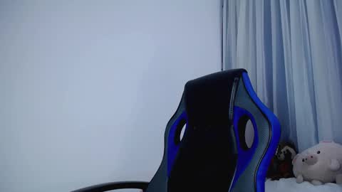 Snapshot of cleopatra_cute chatting on October 21, 2:49 am  Nicol  online show from October 21, 2:49 am