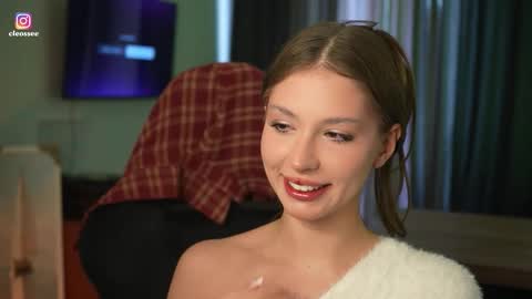 Cleo online show from March 15, 7:13 am