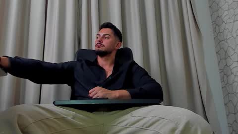 ClintMasterss online show from September 29, 5:06 am