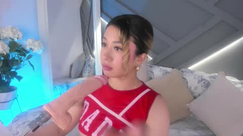 cloe_palmeer online show from February 22, 2:48 am