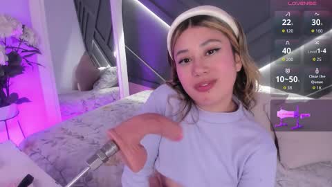 Snapshot of cloe_palmeer chatting on October 22, 5:43 am cloe_palmeer online show from October 22, 5:43 am