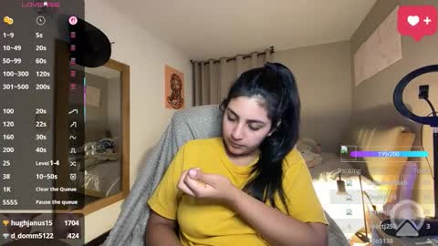 cloe small online show from September 12, 7:54 am