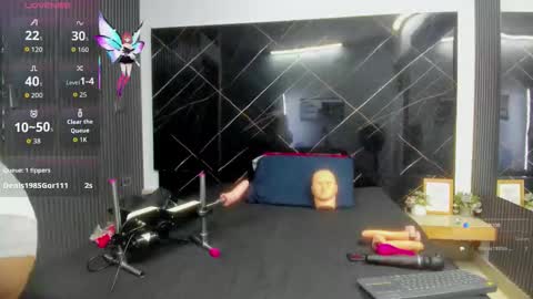 CLOE online show from October 6, 11:39 am