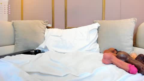 Cloe online show from February 7, 3:19 pm