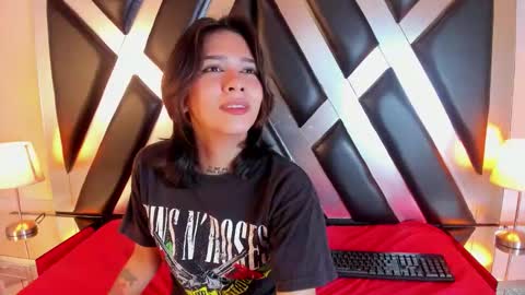 lady cloe person online show from November 4, 12:28 pm