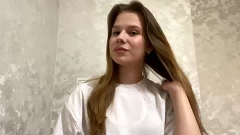 Sophie online show from June 17, 4:45 pm