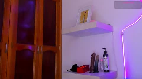 cmila0713 online show from February 11, 12:36 am