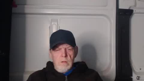 Snapshot of cockreadynow4u chatting on October 5, 7:39 am cockreadynow4u online show from October 5, 7:39 am