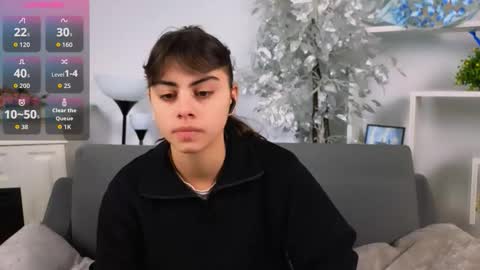 Olivia online show from November 12, 6:49 am