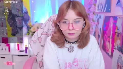 Mia online show from January 31, 7:55 pm