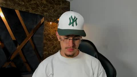 Cody Walker online show from April 5, 12:29 am