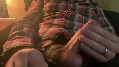 coffeeandnuggets online show from December 10, 5:17 am