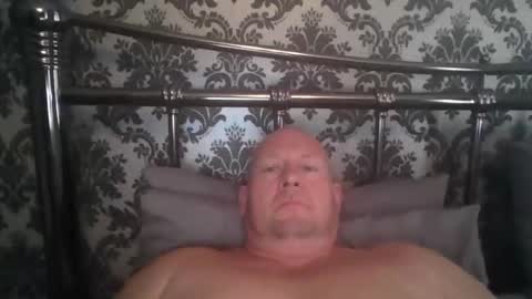 col4nows online show from September 17, 11:13 am