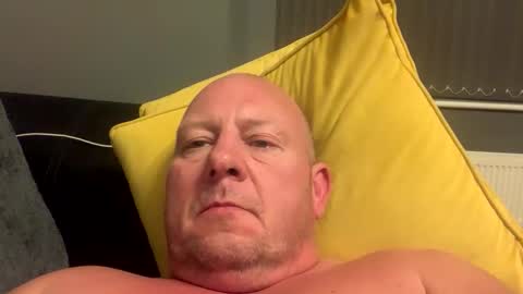 col4nows online show from September 23, 9:21 pm