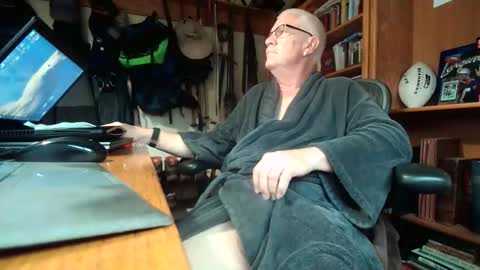 colchuck online show from June 5, 1:27 pm
