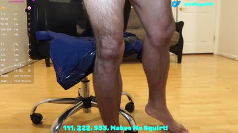 College001 online show from September 27, 1:09 pm