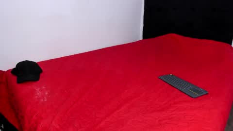 college_muscle_ass online show from March 11, 10:40 am