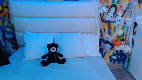 valentina online show from October 11, 2:22 pm