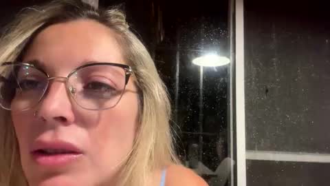 collinsjuliet177 online show from April 21, 2:48 am