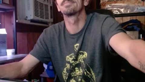 Nelson or ComicKing and sometime Peachy143 online show from December 22, 1:45 am