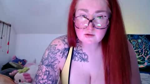 Comicfannbw online show from June 10, 11:03 pm