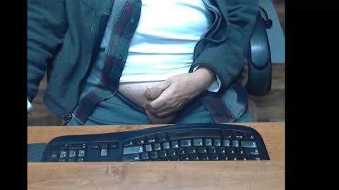 conastantbater57 online show from December 15, 6:18 am