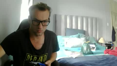 cookiecandyx online show from April 27, 12:46 pm