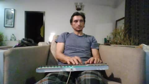 Cool2Buddies online show from April 25, 7:44 pm