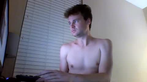 cooldude122222 online show from January 31, 1:43 am