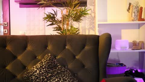 Snapshot of coolteacher chatting on February 2, 9:29 am Ginger The Cringer online show from February 2, 9:29 am