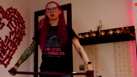 Ginger The Cringer online show from April 26, 9:40 am