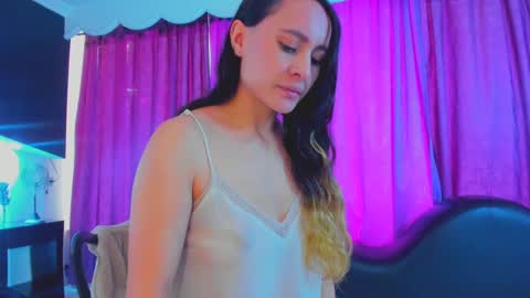 Coral  online show from March 11, 12:28 pm