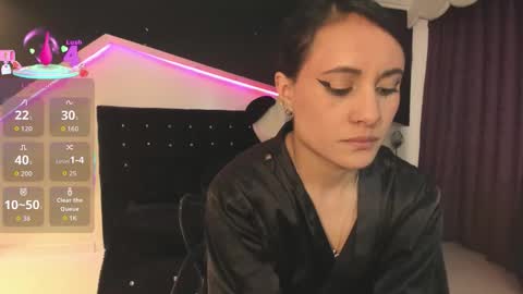 Coral  online show from December 4, 9:14 pm