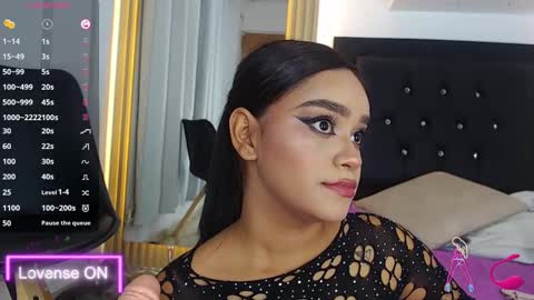 Coraline connected from 10 pm to 6 am Colombia time online show from March 5, 2:57 am