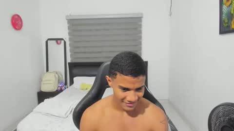 Ethan  online show from March 31, 11:49 pm