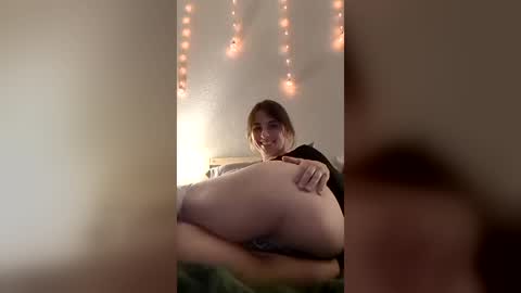 Ash online show from August 1, 2:57 am
