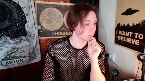 Snapshot of cosmonudes chatting on January 22, 8:18 am Barry online show from January 22, 8:18 am