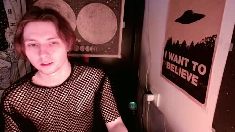 Snapshot of cosmonudes chatting on February 4, 7:11 pm Barry online show from February 4, 7:11 pm