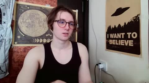 Snapshot of cosmonudes chatting on February 28, 9:04 am Barry online show from February 28, 9:04 am