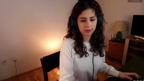 Luna online show from February 26, 8:56 pm