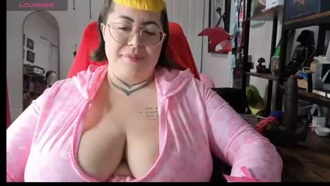 Miss Mei online show from July 31, 3:07 am