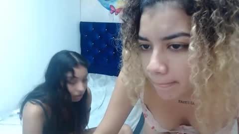 couple_lesbian_zhara_sophia online show from January 18, 8:31 am