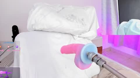 Maria  online show from October 4, 5:33 pm