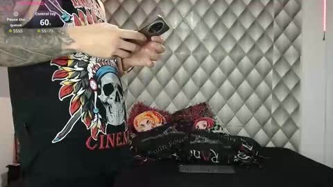 Snapshot of couplelatin17xxx chatting on October 21, 2:43 pm Couplelatin online show from October 21, 2:43 pm