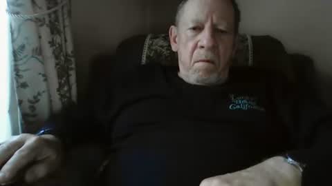 courieral1 online show from November 9, 7:45 am