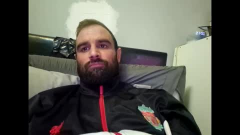 cozzyfella97 online show from November 4, 9:49 pm